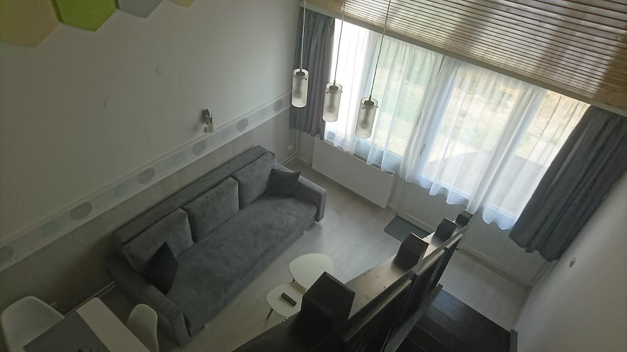 Hőforrás Hotel Gyula Esterno foto